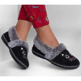 Skechers 33355-BLK - Skechers Damen Hausschuhe Schwarz (Skechers BOBS Too Cozy Meow Pajamas)